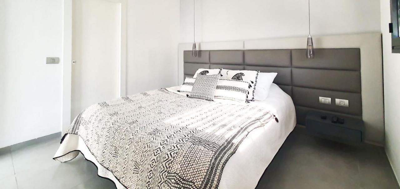 Bnbisrael Apartments - Rupin Ruby Tel Aviv Bagian luar foto